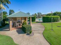 GOLF COURSE FRONTAGE - BE SURPRISED